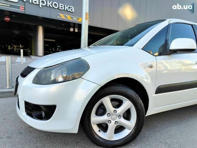 Сузуки СХ4, объемом двигателя 1.6 л и пробегом 192 тыс. км за 5990 $, фото 5 на Automoto.ua