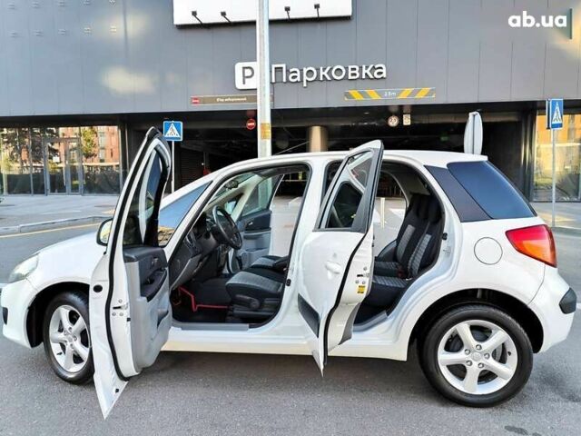 Сузуки СХ4, объемом двигателя 1.6 л и пробегом 192 тыс. км за 5990 $, фото 11 на Automoto.ua