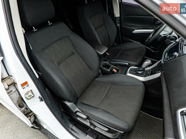 Сузукі СХ4, об'ємом двигуна 1.6 л та пробігом 90 тис. км за 16159 $, фото 15 на Automoto.ua