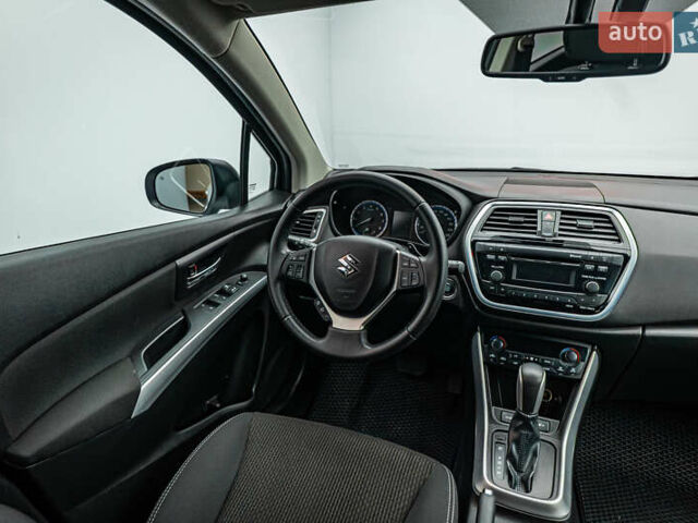 Сузуки СХ4, объемом двигателя 1.6 л и пробегом 128 тыс. км за 16464 $, фото 10 на Automoto.ua