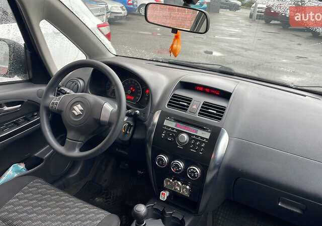 Сузуки СХ4 2007 в Киеве на Automoto.ua Серый Сузуки СХ4, объемом двигателя 1.6 л и пробегом 154 тыс. км за 6800 $, фото 3 на Automoto.ua