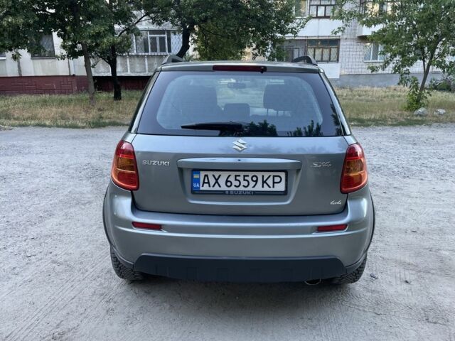 Сірий Сузукі СХ4, об'ємом двигуна 1.6 л та пробігом 250 тис. км за 3850 $, фото 4 на Automoto.ua