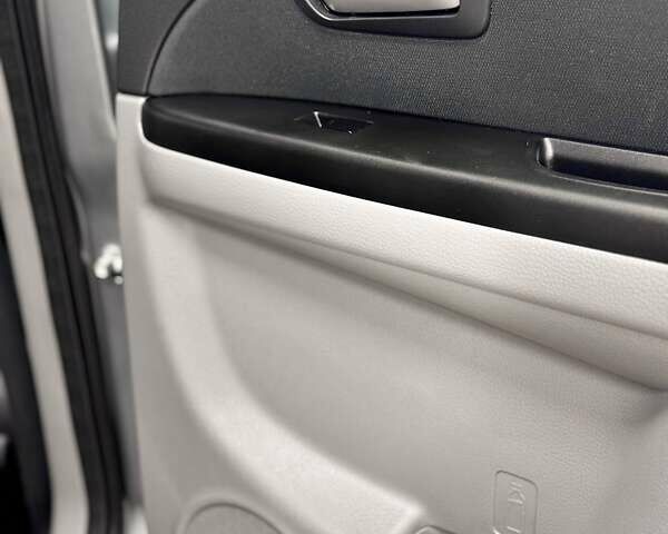 Серый Сузуки СХ4, объемом двигателя 1.6 л и пробегом 133 тыс. км за 7999 $, фото 110 на Automoto.ua