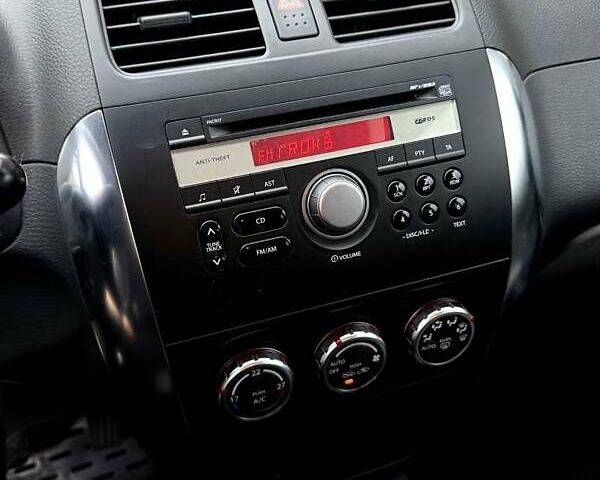 Сірий Сузукі СХ4, об'ємом двигуна 1.6 л та пробігом 121 тис. км за 8100 $, фото 11 на Automoto.ua