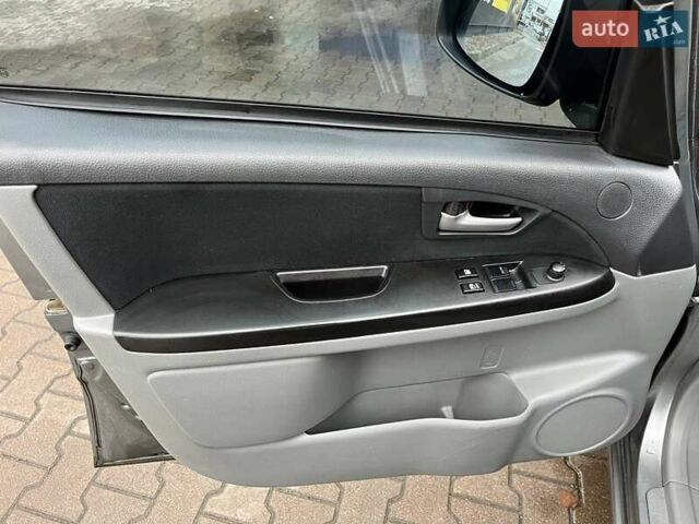 Серый Сузуки СХ4, объемом двигателя 1.6 л и пробегом 148 тыс. км за 5200 $, фото 13 на Automoto.ua