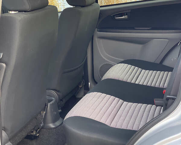 Серый Сузуки СХ4, объемом двигателя 1.6 л и пробегом 210 тыс. км за 7399 $, фото 14 на Automoto.ua