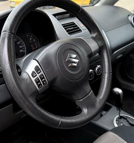 Сірий Сузукі СХ4, об'ємом двигуна 1.6 л та пробігом 121 тис. км за 8100 $, фото 4 на Automoto.ua