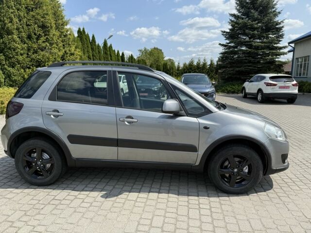 Сузуки СХ4 2008 в Яворове на Automoto.ua Серый Сузуки СХ4, объемом двигателя 1.6 л и пробегом 280 тыс. км за 5000 $, фото 1 на Automoto.ua