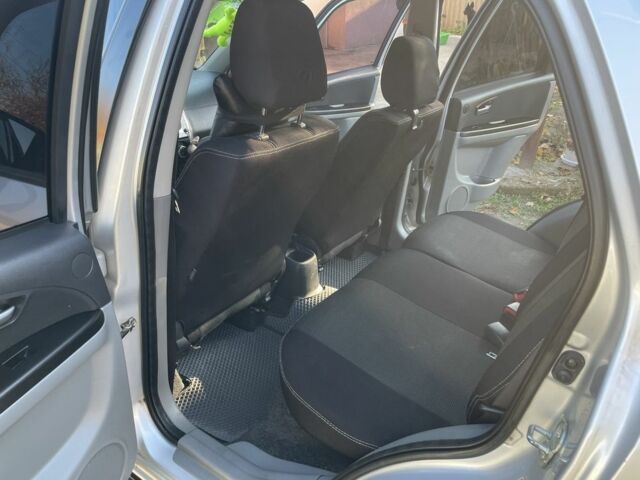 Серый Сузуки СХ4, объемом двигателя 1.6 л и пробегом 212 тыс. км за 7000 $, фото 9 на Automoto.ua