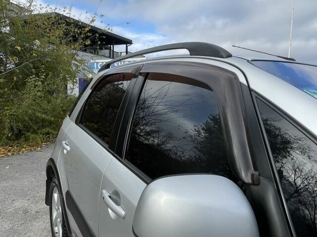 Серый Сузуки СХ4, объемом двигателя 1.6 л и пробегом 212 тыс. км за 7000 $, фото 4 на Automoto.ua