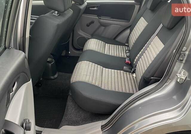 Серый Сузуки СХ4, объемом двигателя 1.6 л и пробегом 181 тыс. км за 6899 $, фото 10 на Automoto.ua