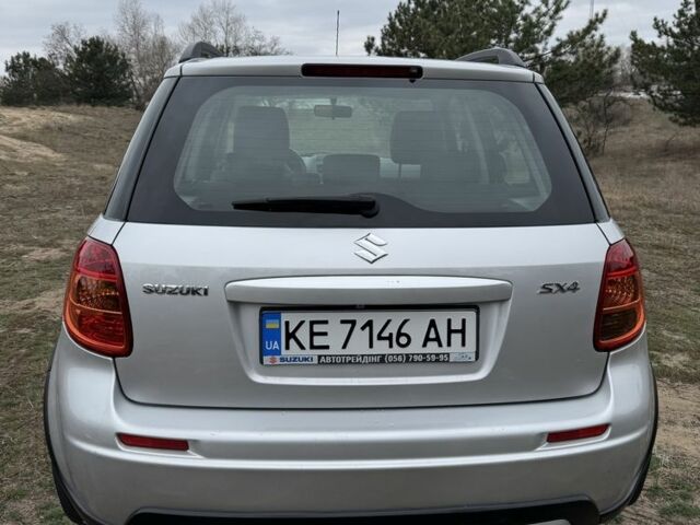 Серый Сузуки СХ4, объемом двигателя 1.6 л и пробегом 73 тыс. км за 7799 $, фото 4 на Automoto.ua