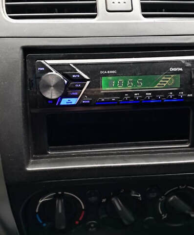 Серый Сузуки СХ4, объемом двигателя 1.6 л и пробегом 261 тыс. км за 4000 $, фото 3 на Automoto.ua