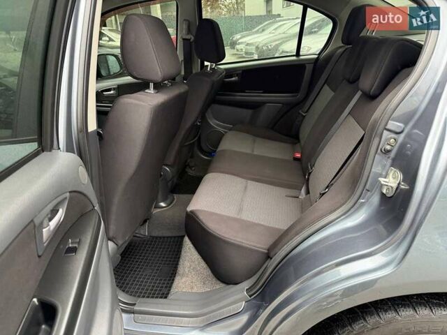 Серый Сузуки СХ4, объемом двигателя 1.6 л и пробегом 106 тыс. км за 6500 $, фото 13 на Automoto.ua