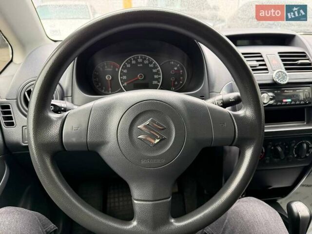 Серый Сузуки СХ4, объемом двигателя 1.6 л и пробегом 106 тыс. км за 6500 $, фото 22 на Automoto.ua