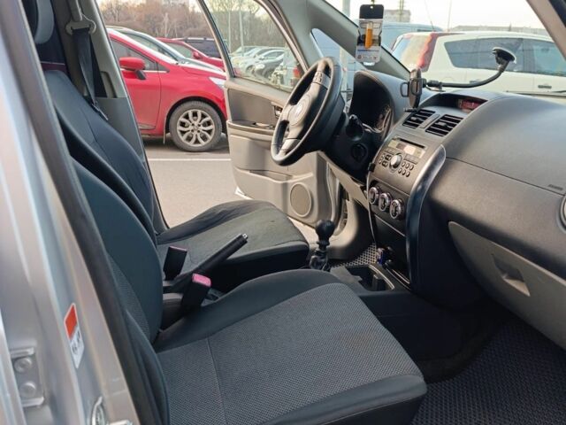 Серый Сузуки СХ4, объемом двигателя 0 л и пробегом 270 тыс. км за 4500 $, фото 5 на Automoto.ua