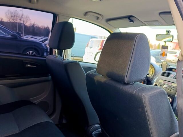 Серый Сузуки СХ4, объемом двигателя 1.9 л и пробегом 270 тыс. км за 4500 $, фото 7 на Automoto.ua