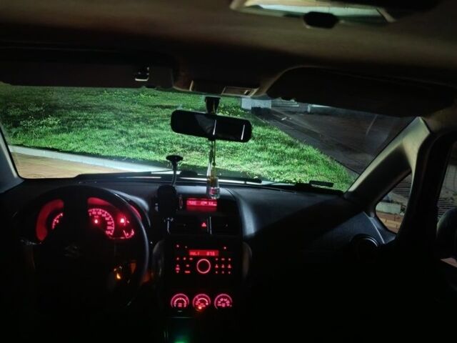 Серый Сузуки СХ4, объемом двигателя 0 л и пробегом 270 тыс. км за 4500 $, фото 7 на Automoto.ua