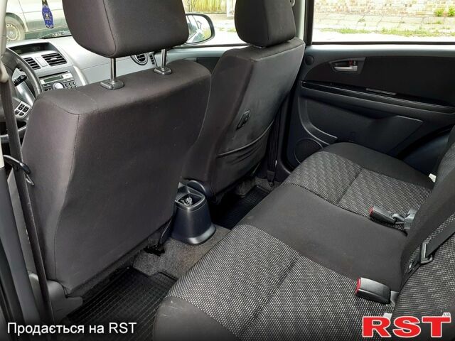Серый Сузуки СХ4, объемом двигателя 1.6 л и пробегом 220 тыс. км за 6800 $, фото 8 на Automoto.ua
