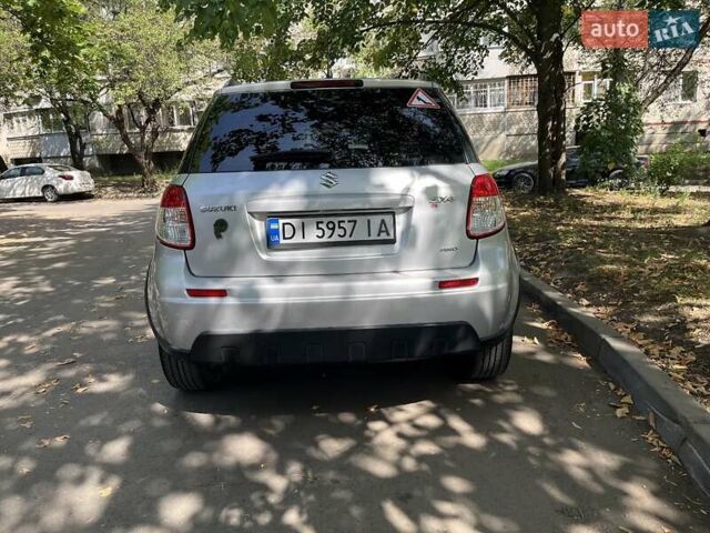 Сузуки СХ4 2010 в Харькове на Automoto.ua Серый Сузуки СХ4, объемом двигателя 2 л и пробегом 187 тыс. км за 7800 $, фото 4 на Automoto.ua