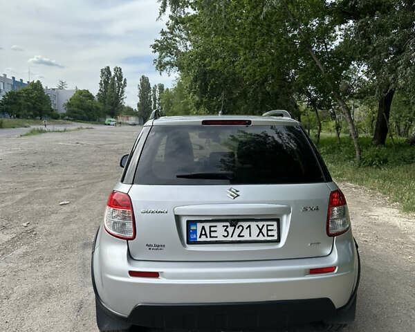 Серый Сузуки СХ4, объемом двигателя 2 л и пробегом 185 тыс. км за 7400 $, фото 5 на Automoto.ua