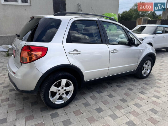 Серый Сузуки СХ4, объемом двигателя 1.6 л и пробегом 160 тыс. км за 8200 $, фото 5 на Automoto.ua