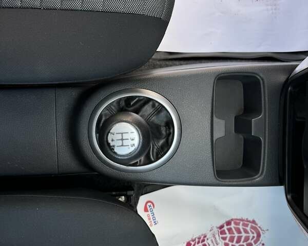 Сірий Сузукі СХ4, об'ємом двигуна 1.59 л та пробігом 206 тис. км за 8100 $, фото 19 на Automoto.ua