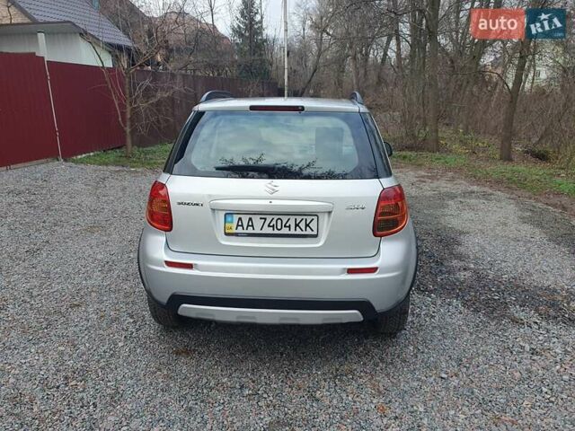Серый Сузуки СХ4, объемом двигателя 1.6 л и пробегом 118 тыс. км за 9500 $, фото 5 на Automoto.ua