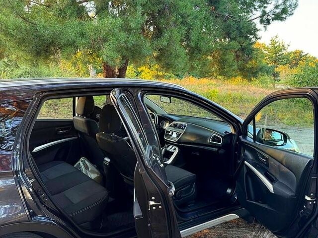 Серый Сузуки СХ4, объемом двигателя 1.6 л и пробегом 126 тыс. км за 11500 $, фото 4 на Automoto.ua