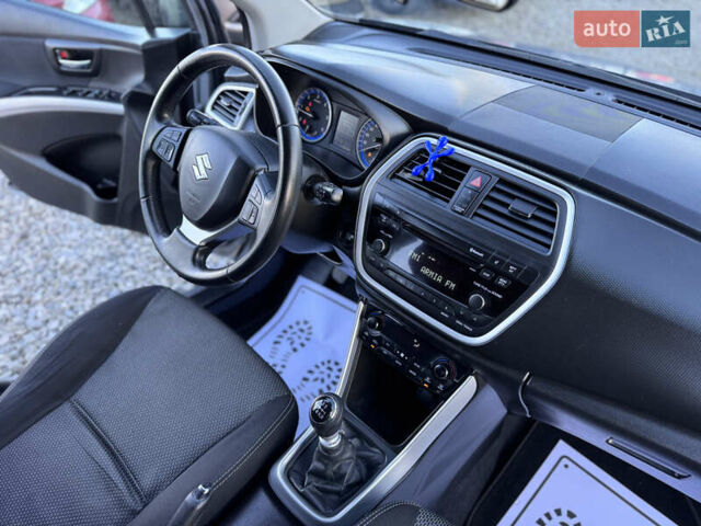 Серый Сузуки СХ4, объемом двигателя 1.6 л и пробегом 248 тыс. км за 9600 $, фото 47 на Automoto.ua