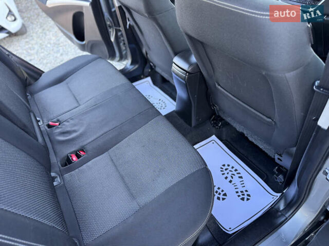 Серый Сузуки СХ4, объемом двигателя 1.6 л и пробегом 248 тыс. км за 9600 $, фото 42 на Automoto.ua