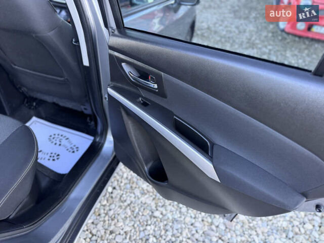 Серый Сузуки СХ4, объемом двигателя 1.6 л и пробегом 248 тыс. км за 9600 $, фото 41 на Automoto.ua