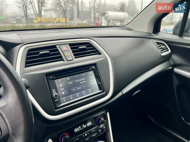 Сірий Сузукі СХ4, об'ємом двигуна 1.6 л та пробігом 126 тис. км за 13999 $, фото 29 на Automoto.ua