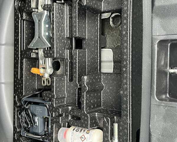 Сузуки СХ4 2014 в Житомире на Automoto.ua Серый Сузуки СХ4, объемом двигателя 1.6 л и пробегом 109 тыс. км за 13999 $, фото 51 на Automoto.ua