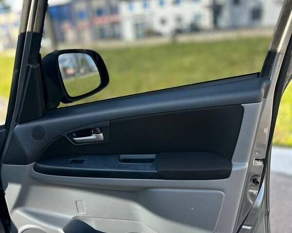 Сірий Сузукі СХ4, об'ємом двигуна 1.59 л та пробігом 160 тис. км за 10200 $, фото 10 на Automoto.ua
