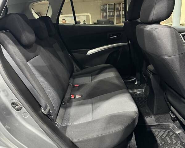 Серый Сузуки СХ4, объемом двигателя 1.59 л и пробегом 111 тыс. км за 12900 $, фото 19 на Automoto.ua