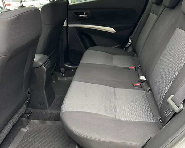 Сірий Сузукі СХ4, об'ємом двигуна 1.59 л та пробігом 80 тис. км за 12999 $, фото 19 на Automoto.ua