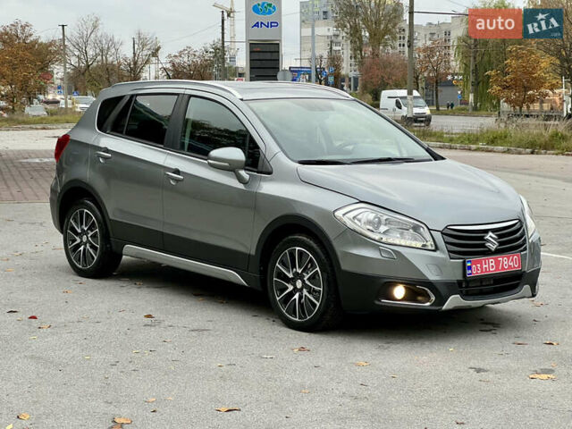 Сузуки СХ4 2014 в Житомире на Automoto.ua Серый Сузуки СХ4, объемом двигателя 1.59 л и пробегом 125 тыс. км за 14500 $, фото 3 на Automoto.ua