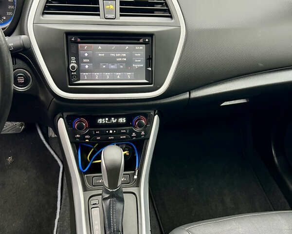 Сірий Сузукі СХ4, об'ємом двигуна 1.6 л та пробігом 126 тис. км за 13999 $, фото 25 на Automoto.ua