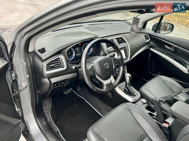 Сузуки СХ4 2014 в Житомире на Automoto.ua Серый Сузуки СХ4, объемом двигателя 1.59 л и пробегом 125 тыс. км за 14500 $, фото 19 на Automoto.ua