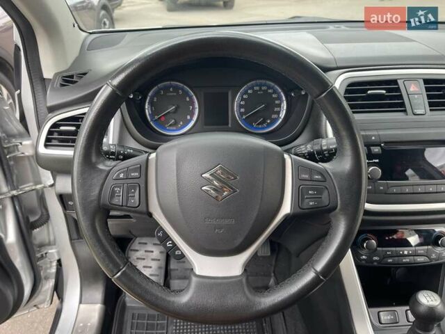 Сузуки СХ4 2014 в Николаеве на Automoto.ua Серый Сузуки СХ4, объемом двигателя 1.6 л и пробегом 51 тыс. км за 11900 $, фото 18 на Automoto.ua