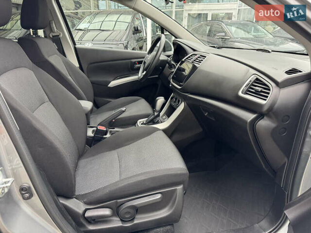 Сірий Сузукі СХ4, об'ємом двигуна 1.59 л та пробігом 80 тис. км за 12999 $, фото 23 на Automoto.ua