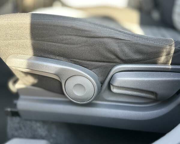 Серый Сузуки СХ4, объемом двигателя 1.59 л и пробегом 155 тыс. км за 10300 $, фото 16 на Automoto.ua