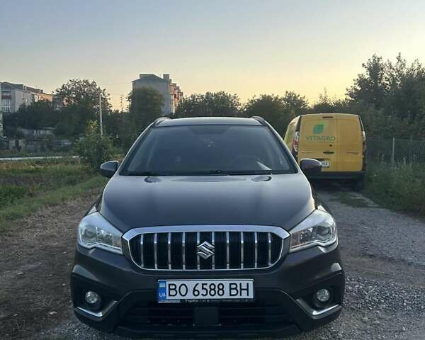 Серый Сузуки СХ4, объемом двигателя 1.59 л и пробегом 210 тыс. км за 11500 $, фото 3 на Automoto.ua
