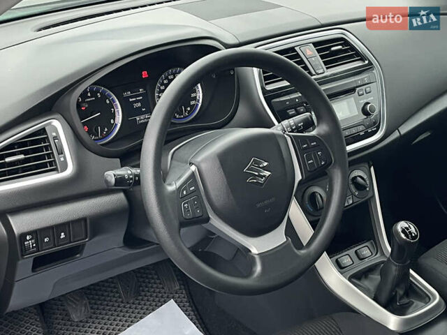 Серый Сузуки СХ4, объемом двигателя 1.59 л и пробегом 249 тыс. км за 10550 $, фото 8 на Automoto.ua
