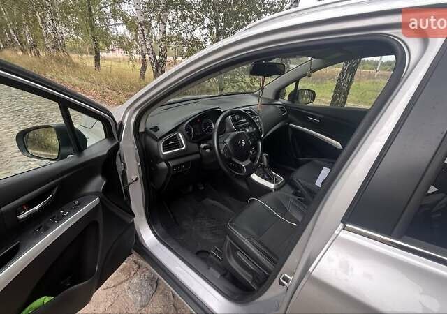 Серый Сузуки СХ4, объемом двигателя 1.6 л и пробегом 189 тыс. км за 13500 $, фото 2 на Automoto.ua