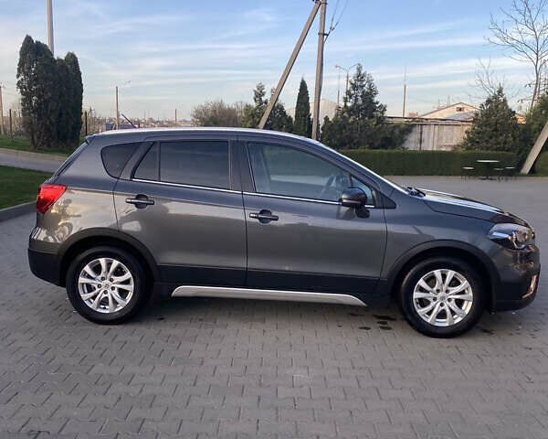 Серый Сузуки СХ4, объемом двигателя 1.59 л и пробегом 93 тыс. км за 16000 $, фото 1 на Automoto.ua