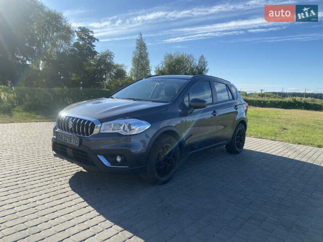 Серый Сузуки СХ4, объемом двигателя 1.59 л и пробегом 128 тыс. км за 13600 $, фото 5 на Automoto.ua