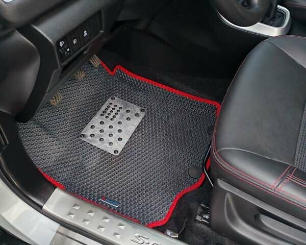 Серый Сузуки СХ4, объемом двигателя 1.59 л и пробегом 63 тыс. км за 17000 $, фото 12 на Automoto.ua