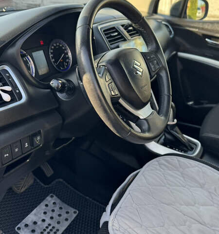 Серый Сузуки СХ4, объемом двигателя 1.6 л и пробегом 80 тыс. км за 16000 $, фото 1 на Automoto.ua